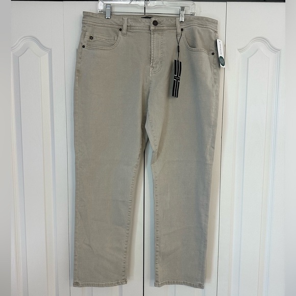 Liverpool Los Angelos Regent Relaxed Straight Jean- Color Tumbleweed ONLY- 38x30 - Picture 1 of 7